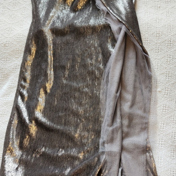 Halston Heritage Side Flutter Drape Strapless Sequin Dress Size 6 - Picture 4 of 10